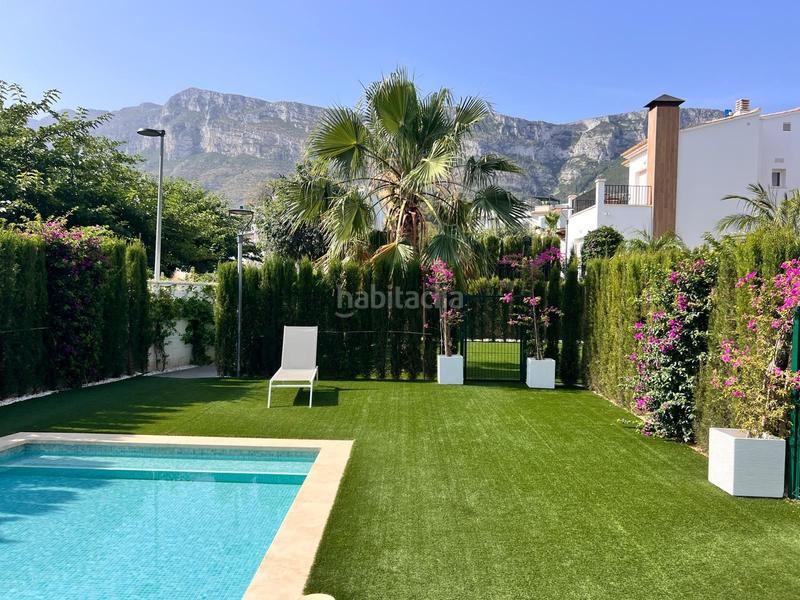 Foto 1fb0037c-3965-41f4-b259-0f93635fe9d7. Apartamento  de dos dormitorios en planta alta con terraza privada, balcón y vistas panorámicas en la siesta, en Dénia