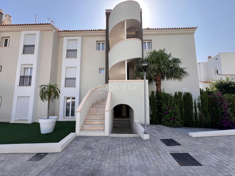 Foto 520f3a00-565c-4a22-94a6-4a31483183be. Apartamento  de dos dormitorios en planta alta con terraza privada, balcón y vistas panorámicas en la siesta, en Dénia