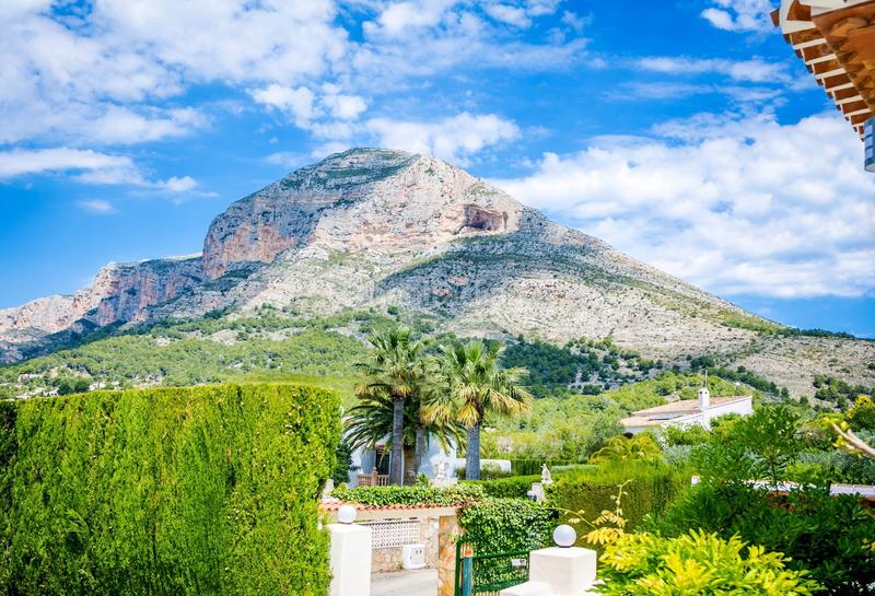 Foto 4443f854-1e5b-43a5-a4f3-2565b45224fe. Xalet amb calefacció aparcament piscina a Montgó - Ermita Xàbia