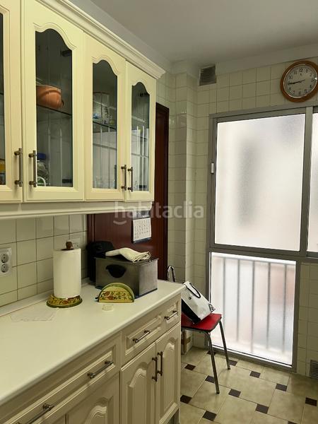 Foto 0f5cfdc8-7c40-4cee-9e71-e35258fe126d. Piso en calle marianista cubillo 6 piso en venta en Cádiz