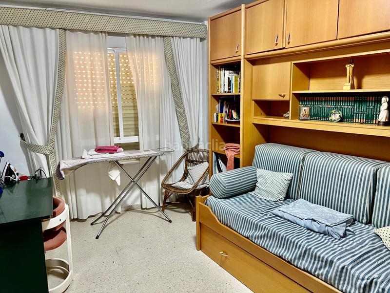 Foto 4b947568-e1e3-4839-89ec-ce2c4783aa7b. Piso en calle marianista cubillo 6 piso en venta en Cádiz