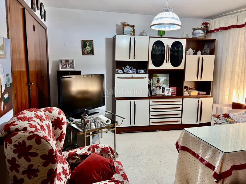 Foto a8298ba2-1b2b-4b5d-b969-7c96652ec708. Piso en calle marianista cubillo 6 piso en venta en Cádiz