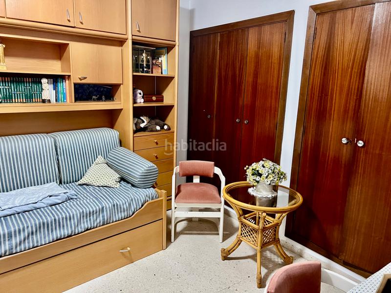 Foto f9d2c94e-e437-49f9-af7e-b8e5e60fa034. Piso en calle marianista cubillo 6 piso en venta en Cádiz