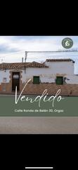 Casa en Calle ronda de belén 30. Casa para reformar en orgaz
