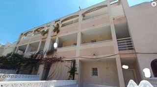Etagenwohnung in Nueva Torrevieja