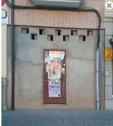 Foto feb71e6d-15e1-4637-bf97-e685b8ab99cf. Local comercial a Mora