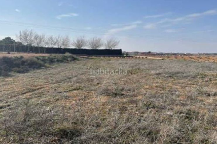Foto d873cce6-d2d7-4ebe-b998-2e92e15d0fb0. Finca rústica a Puebla de Almoradiel (La)