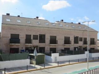 Etagenwohnung in Villaluenga de la Sagra