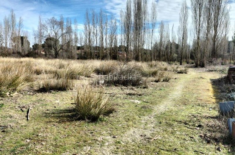 Foto 8e332612-6280-4fd2-b0d3-af7a1805ced7. Terreny residencial a Laguna de Duero