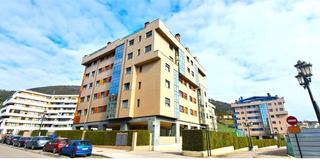 Parking voiture à Ciudad Naranco - Prados de La Fuente