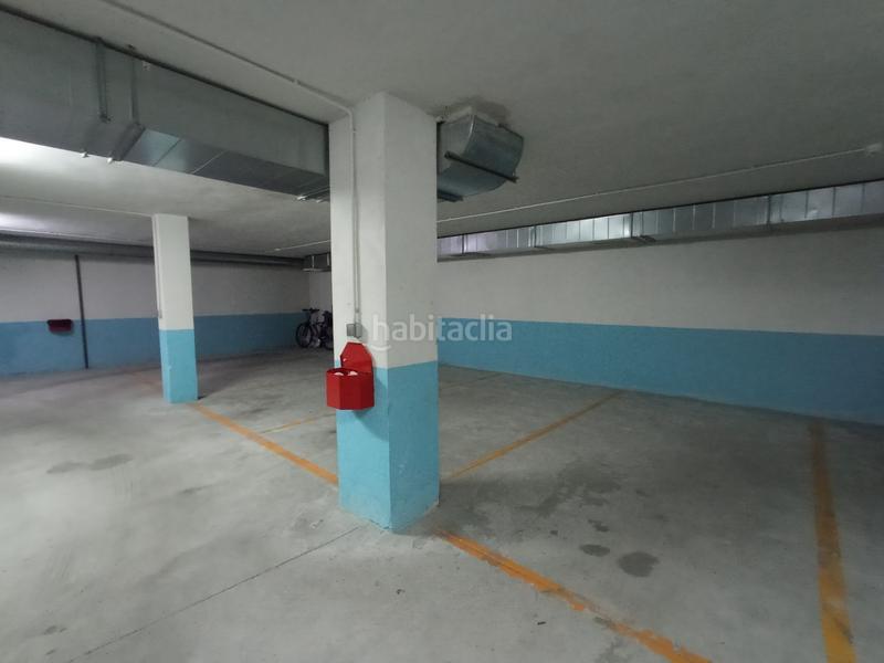 Foto 0b253e7d-0d7b-4a5e-addc-56b100f74672. Aparcament cotxe a Sama Langreo