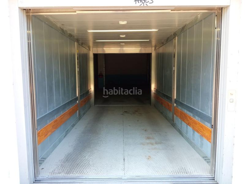 Foto d1e7df6d-c19a-43ae-8364-b3edf802e9f9. Aparcament cotxe a Sama Langreo