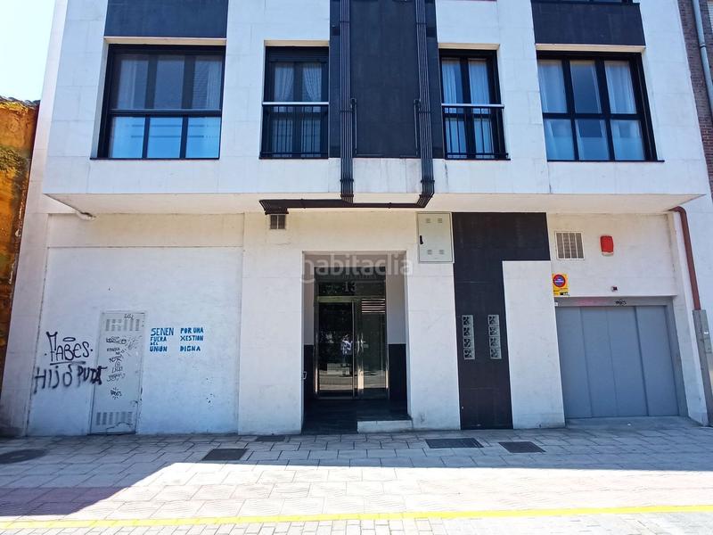 Foto a5556e53-1be5-4bd2-9f6a-2136570d717e. Autoparkplatz in Sama Langreo