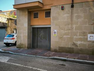 Aparcament cotxe a Reinosa