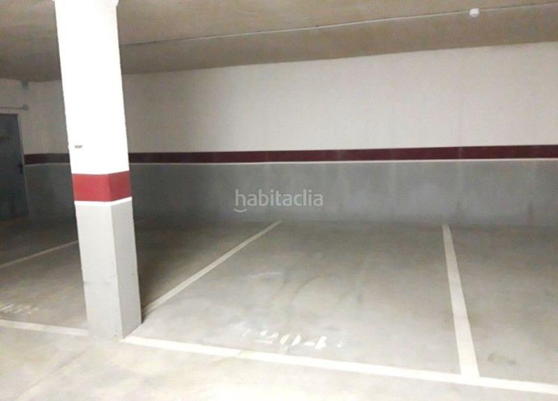 Foto 9061c0f3-ad4f-44fe-bd20-c4edb6b64998. Aparcament cotxe a Aller