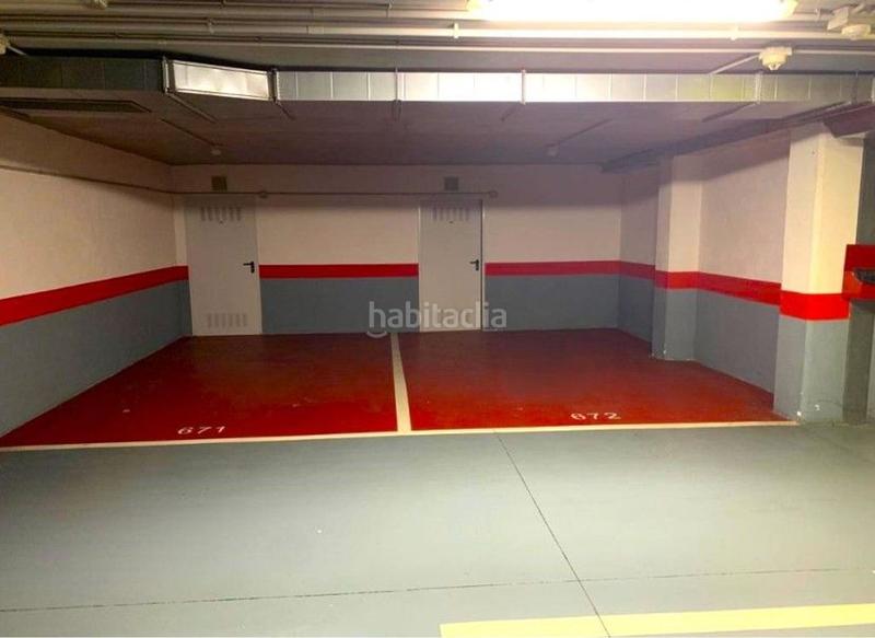 Foto 518cf9fa-323c-4a77-84b7-fbe836c258a0. Parking coche en Colunga