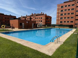 Piso  Ramon y cajal. Piso ideal para invertir o para vivir en arroyo de la encomienda