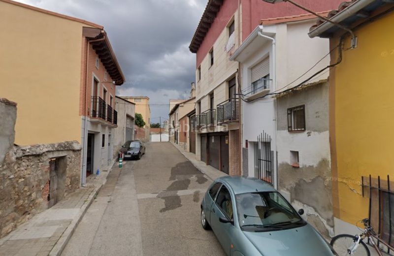 Foto acbcf50b-859f-4c45-ad4c-28259c5c5f8e. Casa adossada a Torrelaguna