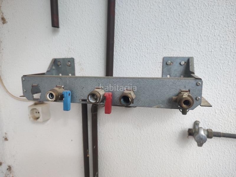 Foto 184d90fc-b1c0-4b9f-ae29-a255d2bf7e52. Casa adosada en Mucientes