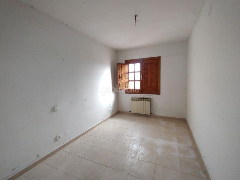 Foto 1bcb40e4-fadd-4307-915d-c65dbec4b3ee. Casa adossada a Mucientes