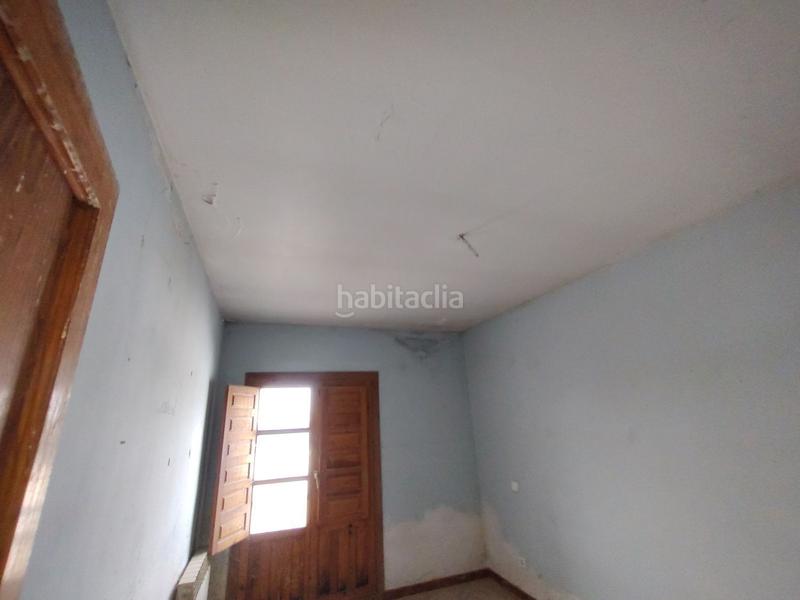 Foto a7ffd68e-cb2c-4517-879b-20acc2eae7f2. Casa adossada a Mucientes