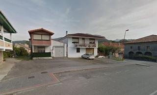 Maison jumelée à Rasines. Inmueble en cesion de remate  sin posesion y sin acceso al inter