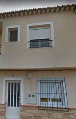 Casa  Pedro montoya. Inmueble alquilado  sin acceso al interior