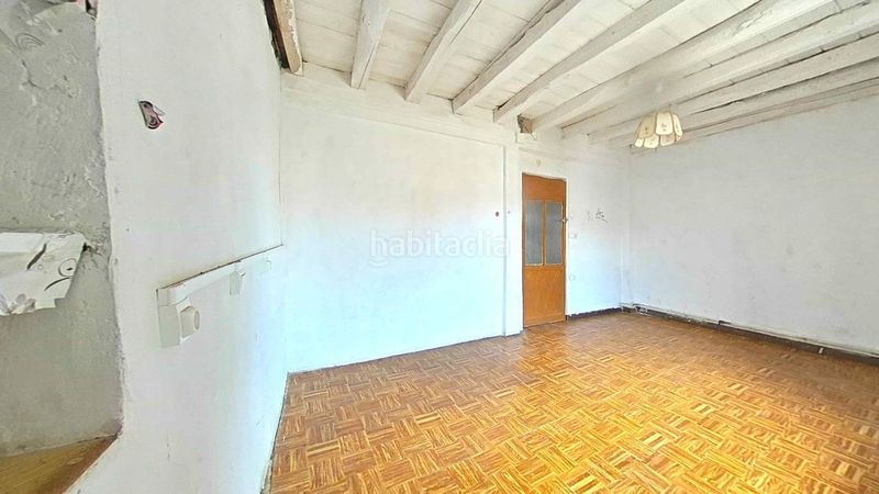 Foto 08ea6735-76f7-4be1-97fa-50f7cfe76c7a. Casa adossada amb calefacció a Campaspero