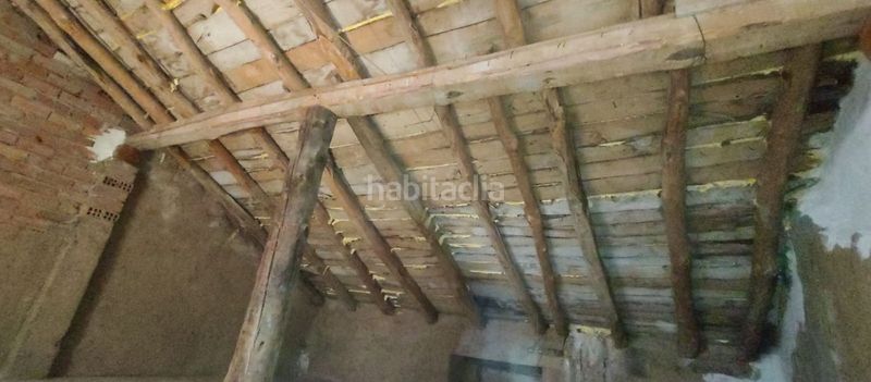 Foto 554cadb3-eed5-4fbf-ab07-0cc65875533e. Casa adossada amb calefacció a Campaspero