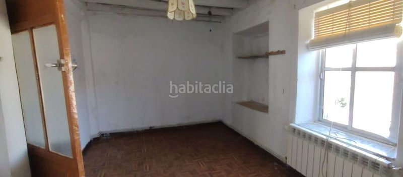 Foto e80bf374-12de-4274-aff3-801053cf583d. Casa adossada amb calefacció a Campaspero