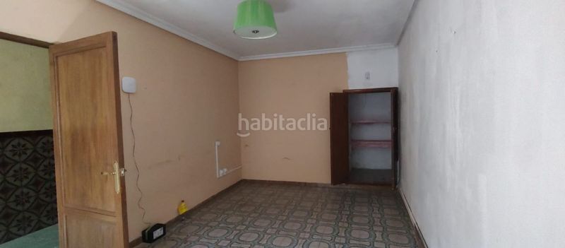 Foto f2379523-383d-4f63-8bdd-9e945b66e249. Casa adossada amb calefacció a Campaspero