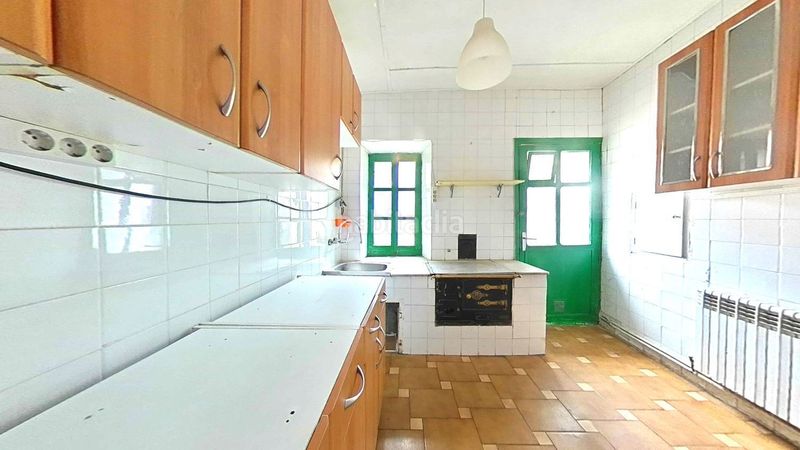 Foto fe8da28b-ac04-4b75-9bf4-f8f097c7482f. Casa adossada amb calefacció a Campaspero