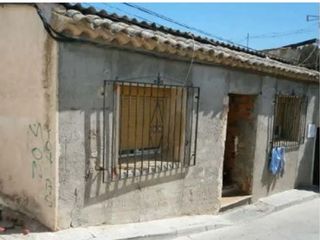 House  Calle insula barataria. Inmueble alquilado  sin acceso al interior