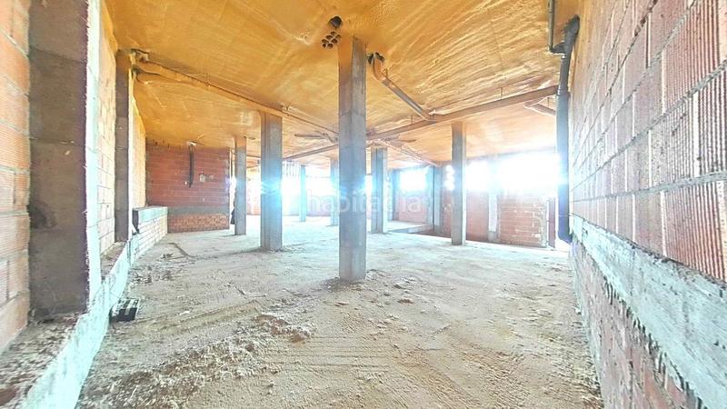 Foto 25d61f77-a7cc-4cef-86e3-92fbaaa72916. Local commercial dans Cistérniga