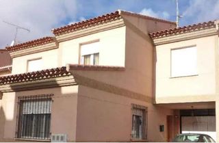 House  Hospital. Inmueble alquilado  sin acceso al interior