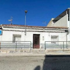 Casa adossada  Caminos masegosas. Inmueble alquilado  sin acceso al interior