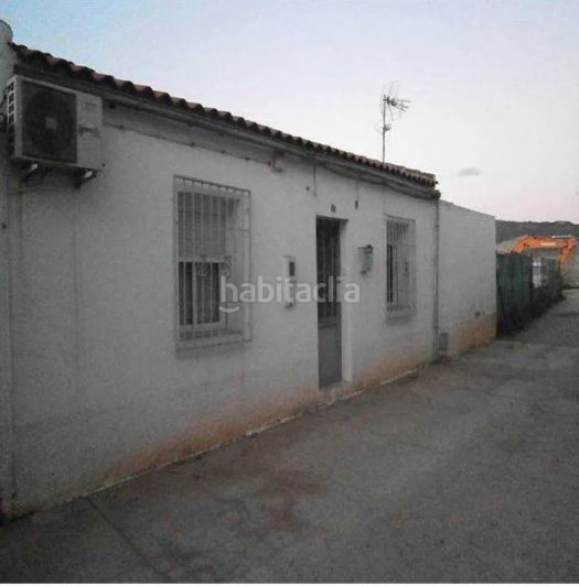 Foto 419a8fa1-a12b-432a-b946-083ab0070e7e. Casa adosada inmueble alquilado sin acceso al interior en Puente de Génave