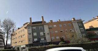 Local Comercial  Av.pablo iglesias. Inmueble alquilado  sin acceso al interior