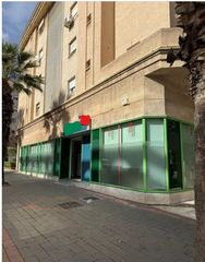 Local Comercial  Hamlet (junto a carrefour-alameda). Inmueble alquilado  sin acceso al interior