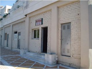 Geschäftsraum  Res.fuente aloha,ed.murillo. Inmueble alquilado  sin acceso al interior