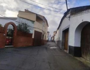 Haus  San lorenzo. Inmueble alquilado  sin acceso al interior