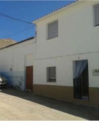 Capannone industriale  Barrio de las eras. Inmueble alquilado  sin acceso al interior