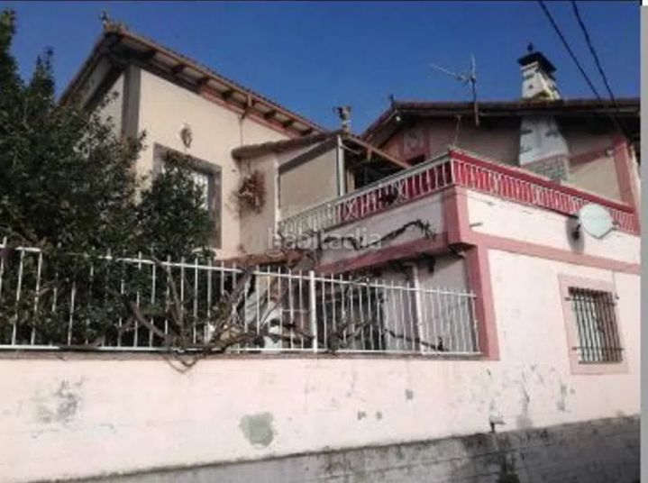 Foto 9befafb2-2dfd-45cd-9699-51e9b4068419. Casa a Santibáñez de la Peña