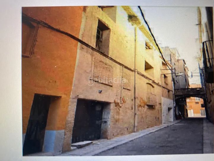 Foto 210a8ba1-ca16-45b1-8b54-31fb3458acb7. Casa adossada a Ulldecona