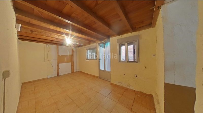 Foto 7ca219f0-6bb6-42b4-a76e-cd2b8db7628a. Casa a correo 67 a Castronuño