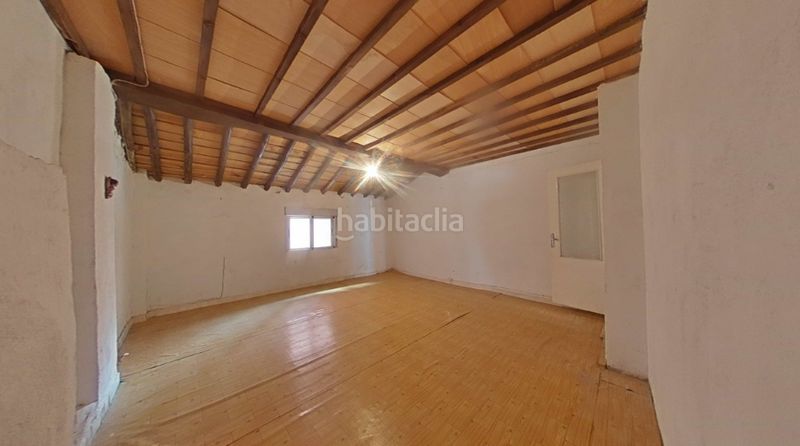 Foto a2fcb645-e34b-45cd-b3d9-a2596f9ad43f. Casa a correo 67 a Castronuño