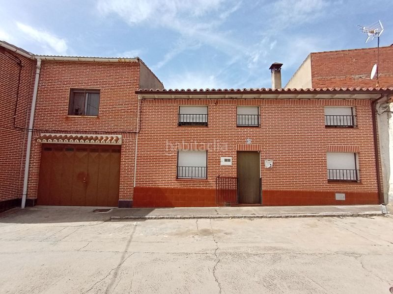 Foto d89e6973-4f66-41da-9c6d-fd990c10173e. Casa a correo 67 a Castronuño