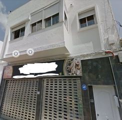 Casa  Reyes catolicos. Inmueble alquilado  sin acceso al interior