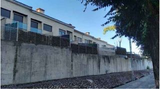 House  Caños. Venta en rentabilidad  inmueble alquilado  sin acceso al interio