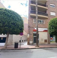 Business premise  Diario de la verdad. Inmueble okupado  sin acceso al interior